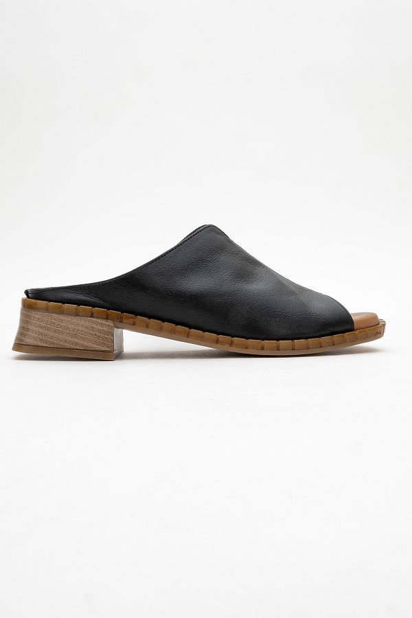 Ataköy Ayakkabı-Women's Leather Slippers 1