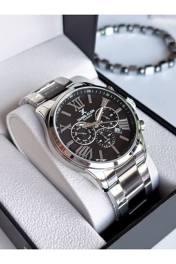 Daniel Klein-Original Billed Men's Wrist Watch Bracelet 1