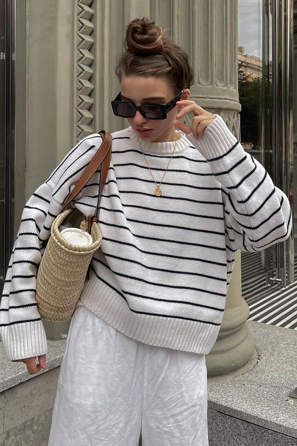 KURGAN TEKSTİL-Women's Crew Neck Striped Oversize Knitwear Sweater 1