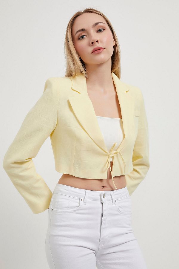 Arma Life-Jachetă crop galbenă, cu șireturi, cu aspect de in pentru femei 1