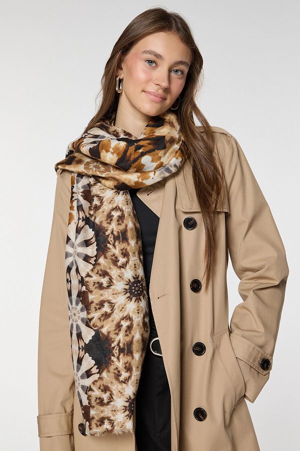 bacc-Black Snowflake Patterned Shawl Bcnsv-2515066 1