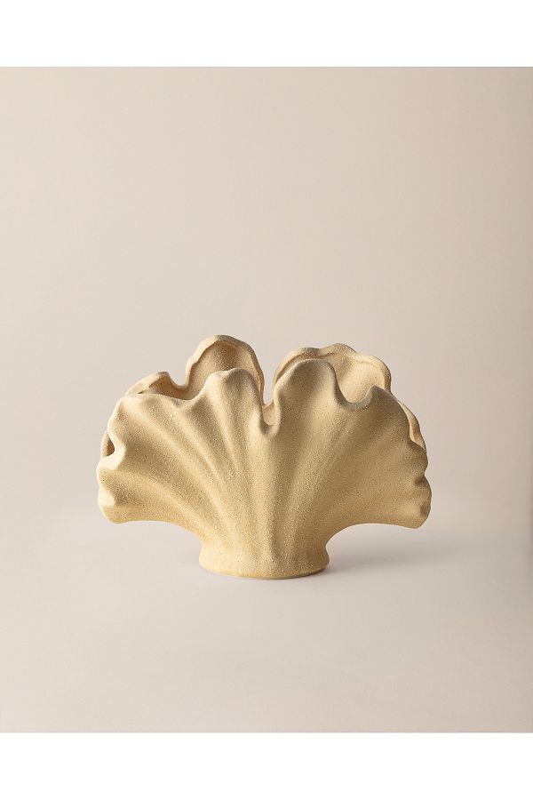 Madame Coco-Shelly Vase - Beige 1