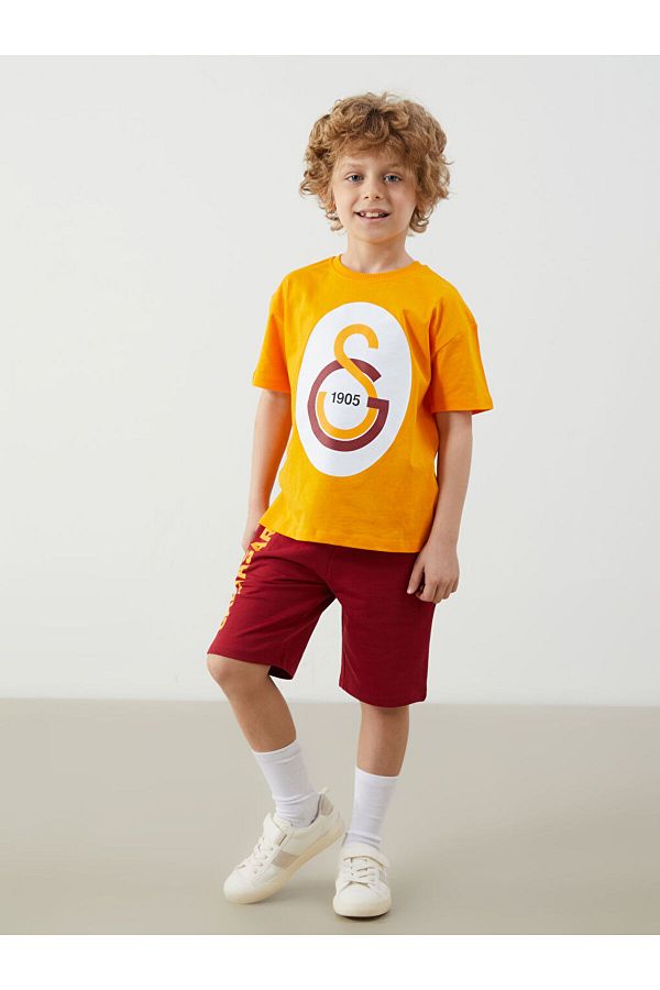 LC Waikiki-Lcw Printed Boys' T-Shirt and Shorts 2-Piece 1