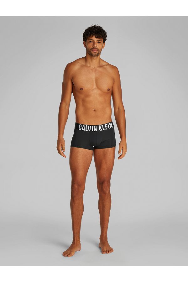 Calvin Klein-مجموعة من 3 سراويل داخلية متعددة الألوان من كالفن كلاين للرجال 1