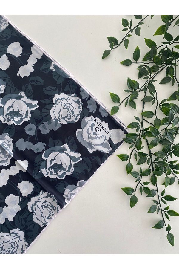 İpekhan-Nevbahar Pattern Thin Cotton Scarf 1