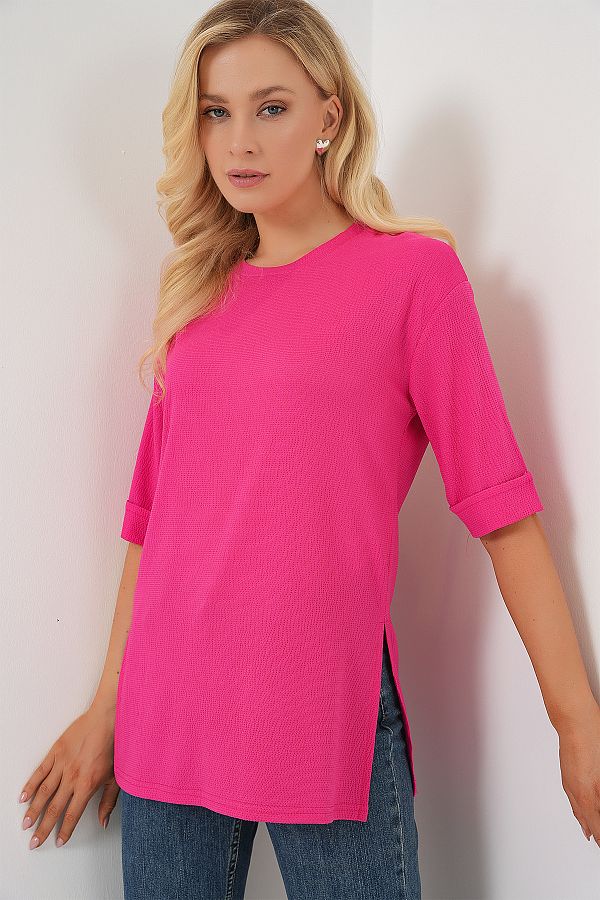 Bigdart-4332 Knitted T-Shirt with Side Slits - Fuchsia 1