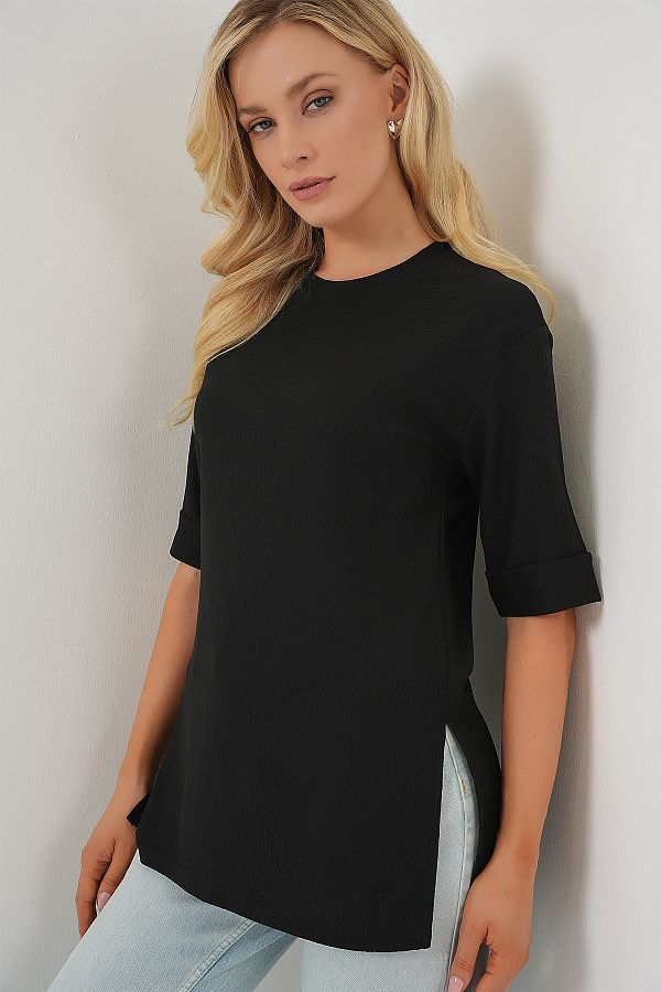 Bigdart-4332 Knitted T-Shirt with Side Slits - Black 1