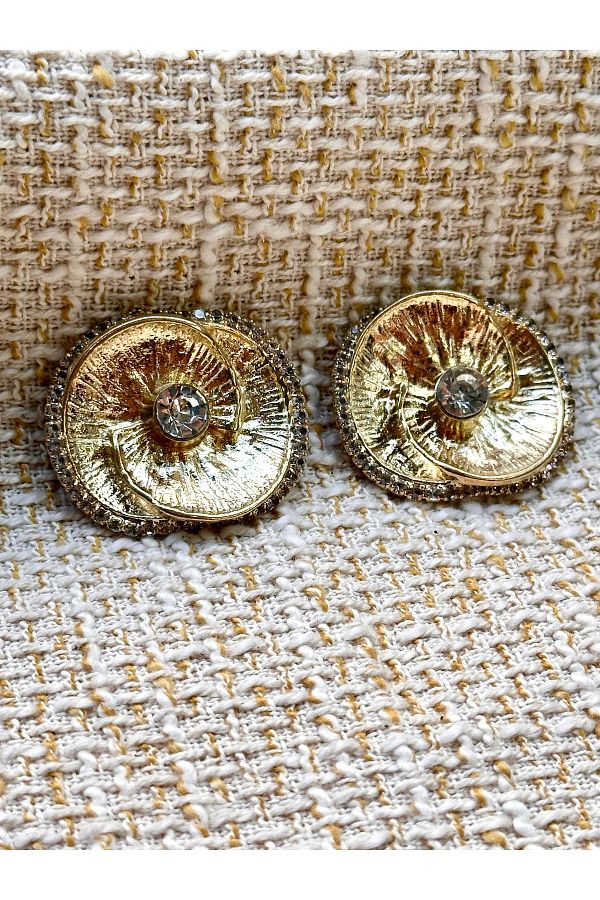 ODDA TASARIM ATÖLYESİ-Extra Large (3.5cm) Luxury Gold 2-Button with Rose Pattern and Crystal Stones in the Middle and Edges 1