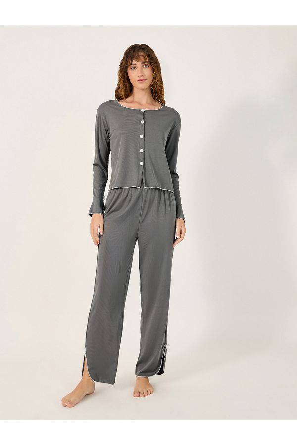 Styli-Solid Lettuce Edge Hem Button Front Top and Pyjama Pants Set with Bow Detail 1