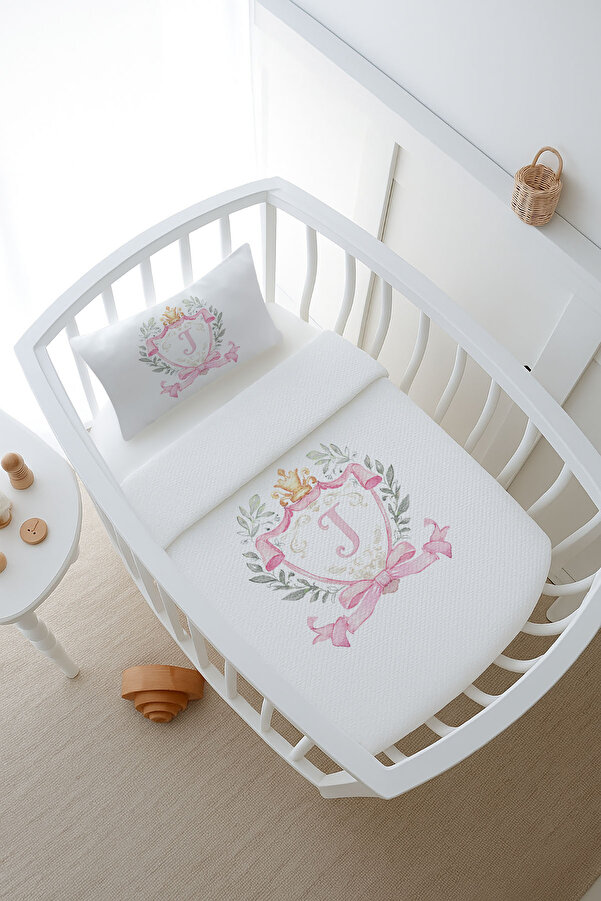 Tuğba Kuğu Pike Takımı - Pink Royal Series - J Harfi 80 x 120 cm