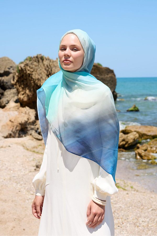 Modakaşmir-Gradient Pattern Moon Shawl 1