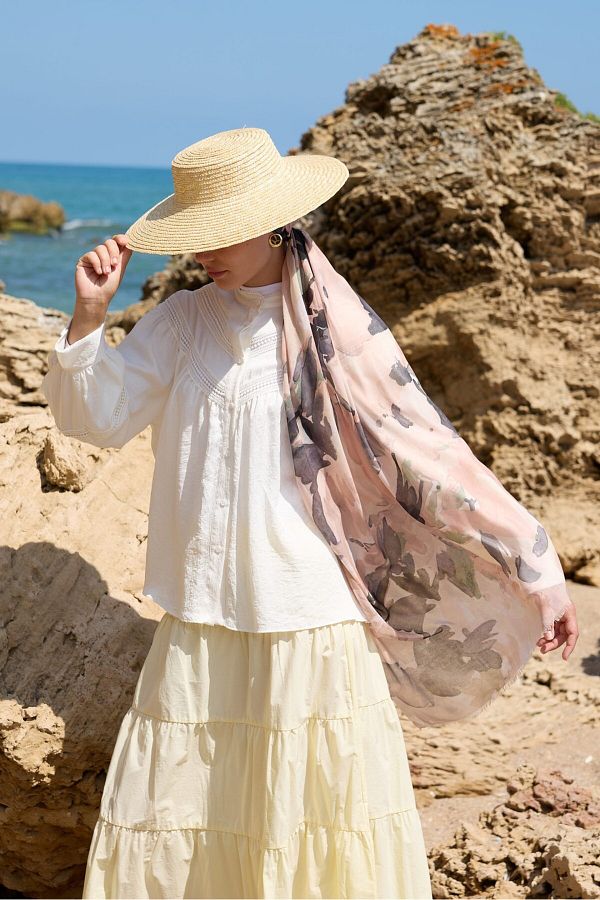 Modakaşmir-Mirelya Pattern Moon Shawl 1