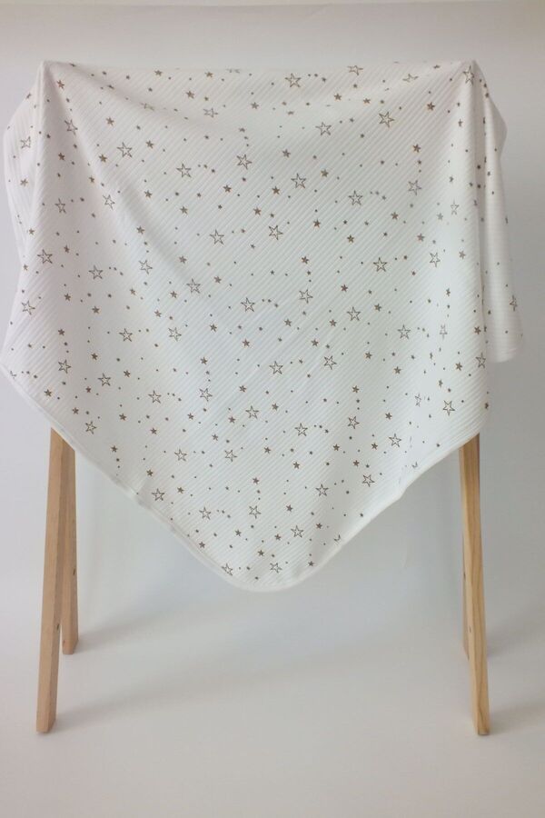 Bebe wini EKRU YILDIZ DESENLİ %100 Pamuklu 80x90 cm Tek Kat Bebek Battaniye