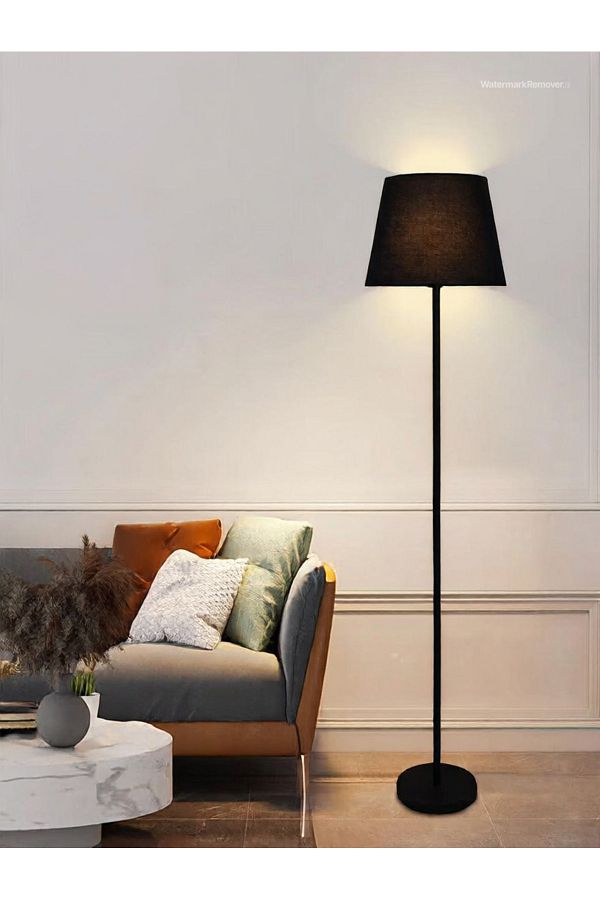 DEC14-Floor lamp with an elegant and modern design 1