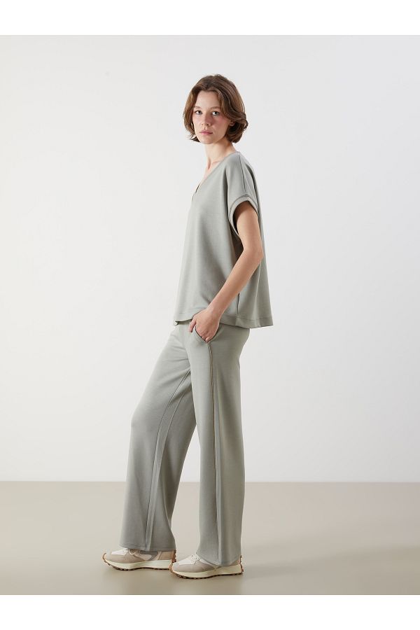 LC Waikiki-Damen-Jogginghose mit weitem Bein und elastischem Bund 1