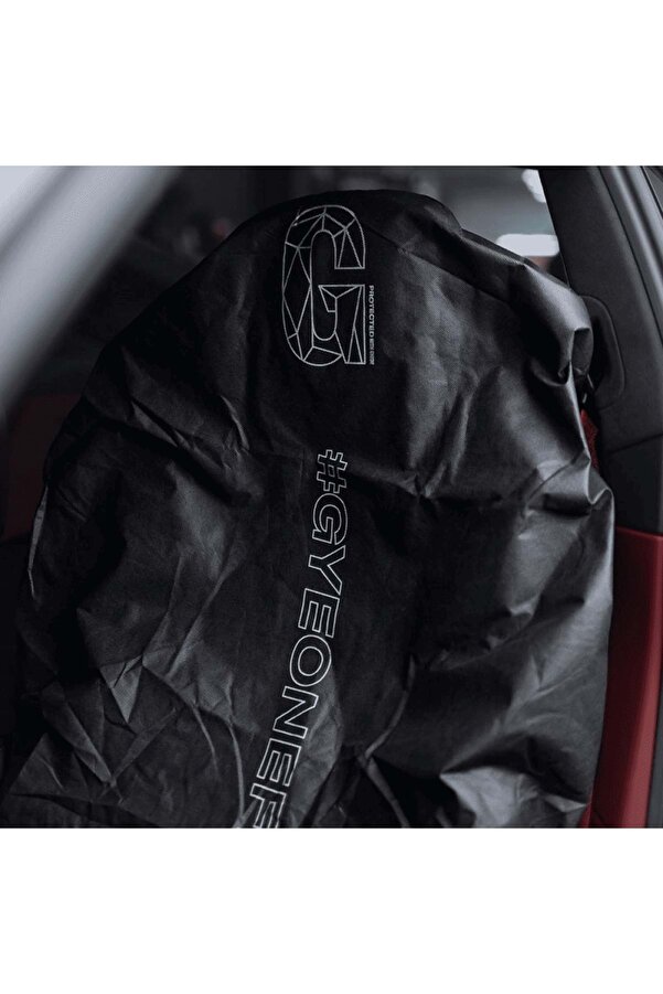 Gyeon Q²M Seat Cover Araç Ön Koltuk Koruyucu Kılıf Siyah- 1 Adet