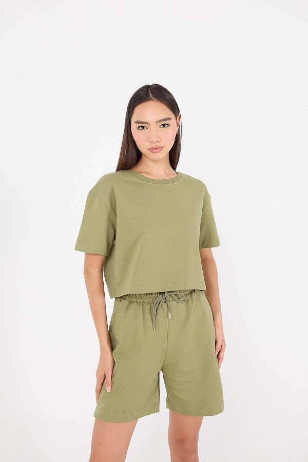 Addax-TKM4506-S8 Model T-shirt and Bermuda Shorts Set 1