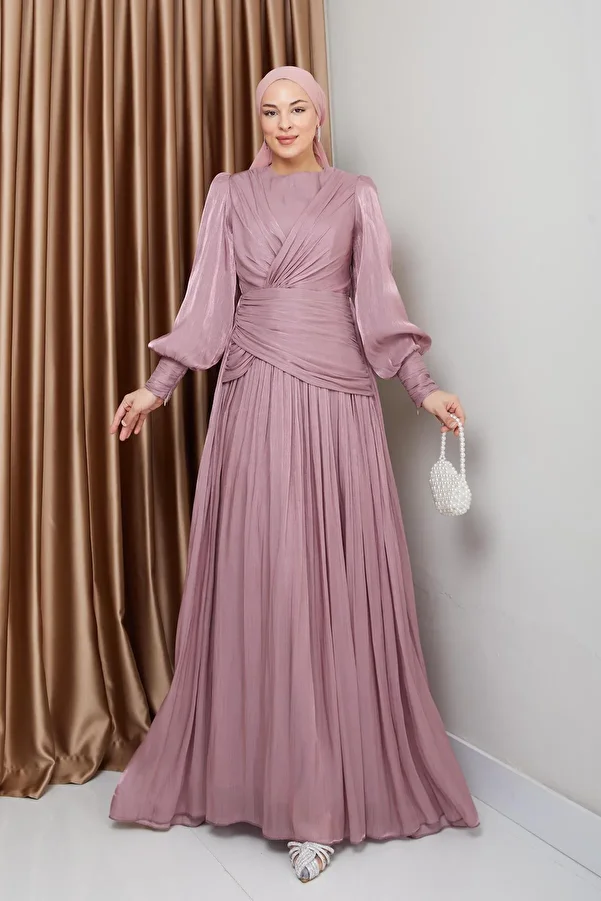 Olcay-Abendkleid aus Chiffon mit Volantfalte und verschüttetem Kristall – Rose 1230 1
