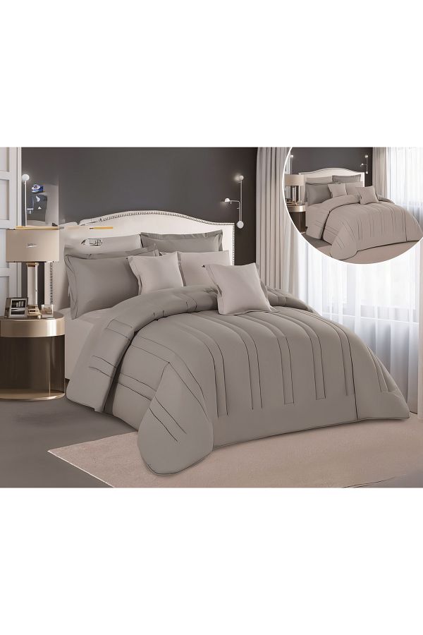 Mark-Summer king size bedspread with a solid hotel design and a reversible theme to give you a sleep among the clouds 1