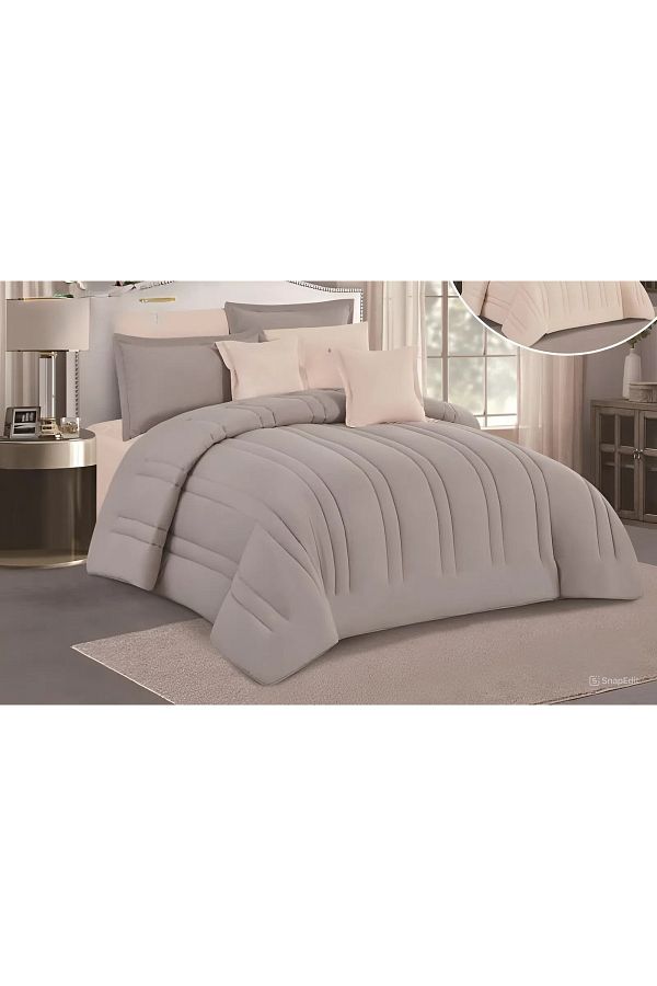 Mark-Summer king size bedspread with a solid hotel design and a reversible theme to give you a sleep among the clouds 1