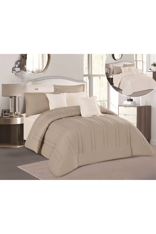 Mark-Summer king size bedspread with a solid hotel design and a reversible theme to give you a sleep among the clouds 1