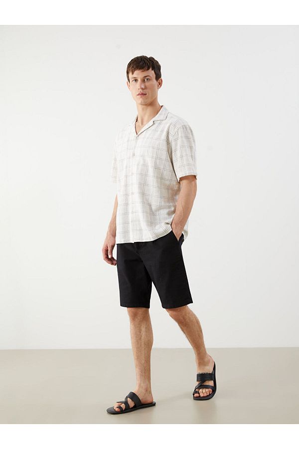 LC Waikiki-Μαύρο ανδρικό σορτς Standard Fit 1