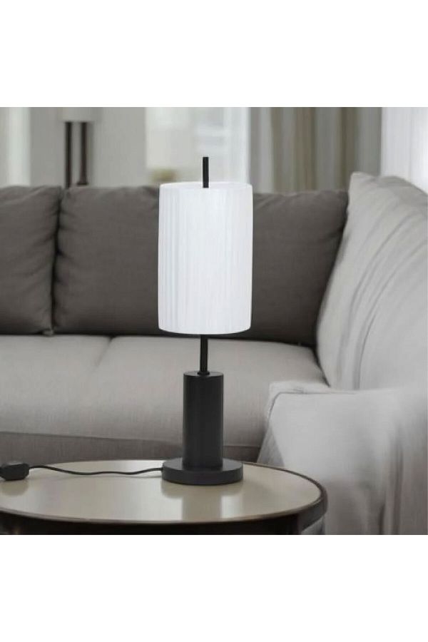 rexa-Elegant Table Lamp – A Blend of Art and Functionality 1