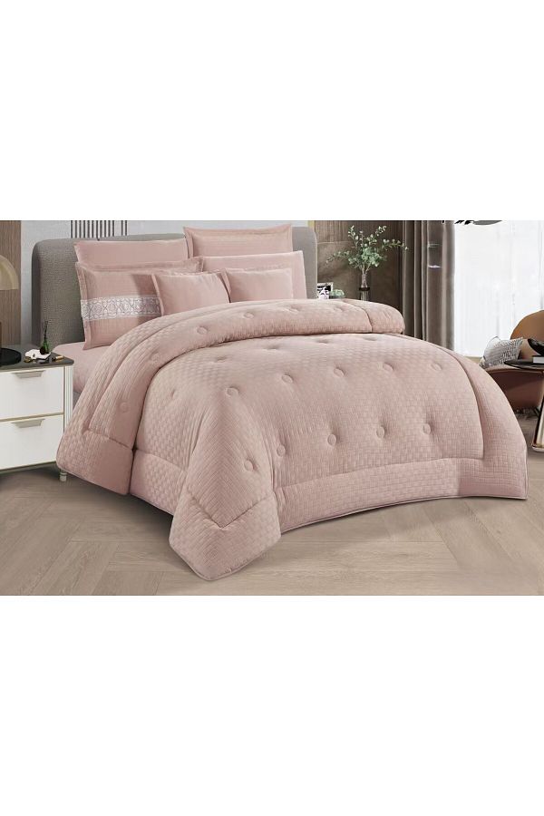 Moon-Luxury 6-piece royal double bed sheet with a pattern to add beauty and elegance to your room. Quilt size 250x230 cm. 1