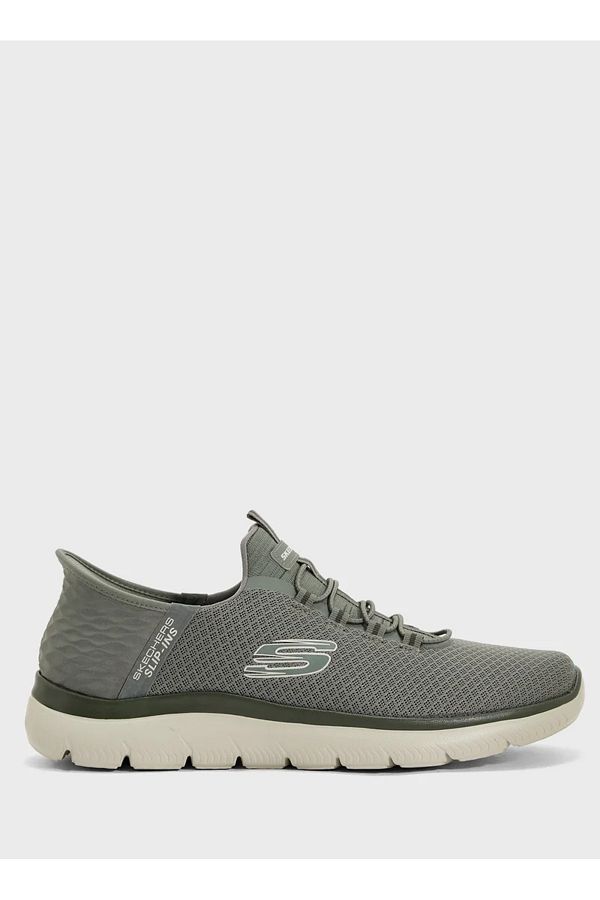 SKECHERS-Summits 1