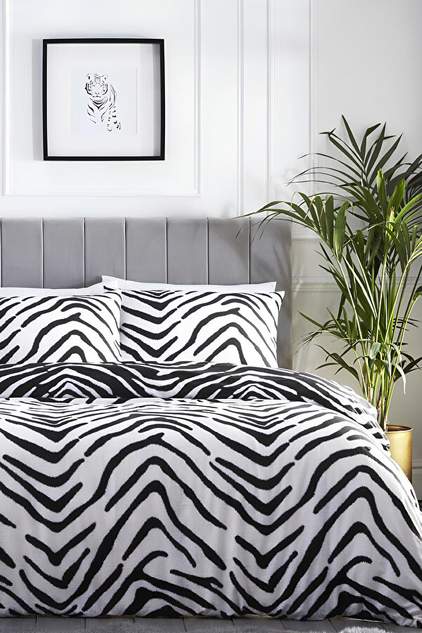 Always Çarşafı Lastikli Çift Kişilik Zebra Nevresim Takımı