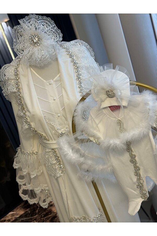 By Serpil Şener Anne bebek Lohusa takımı- Mevlüt kıyafeti- Lohusa seti- Hastane çıkışı