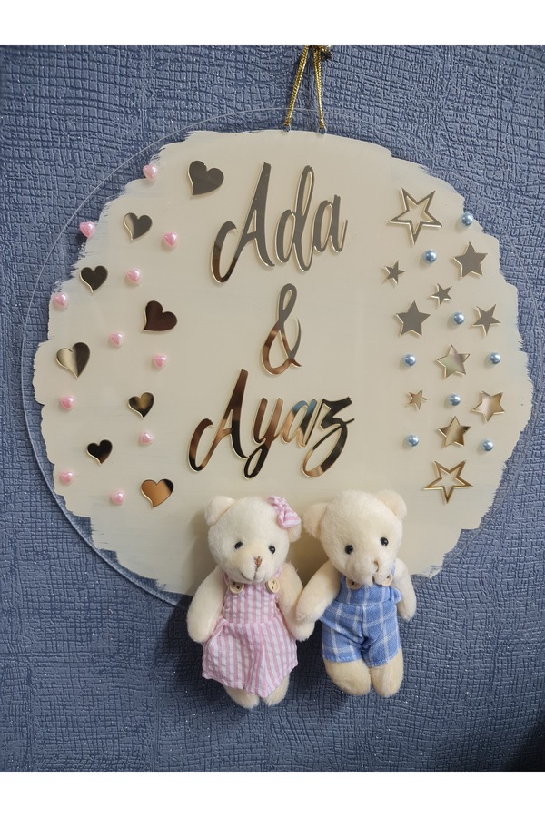 buketiket İkiz Bebeklere Özel Çift 2 Ayıcıklı Boyalı Pleksi Hastane Bebek Çocuk Odası Kapı Süsü