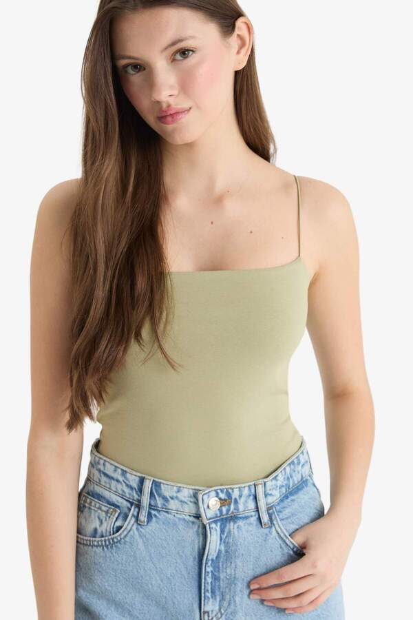DeFacto-Fitted Square Neck Basic Plain Strap Undershirt F5196Ax25Sm 1