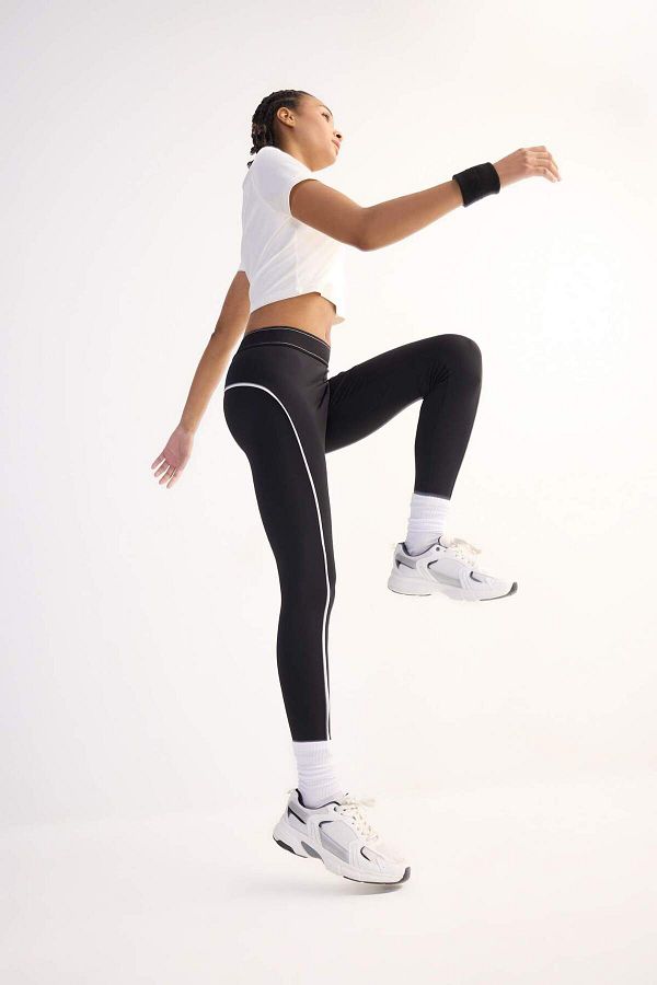 DeFacto-Defactofit Waist Hugging Athlete Leggings D7831Ax25Sp 1
