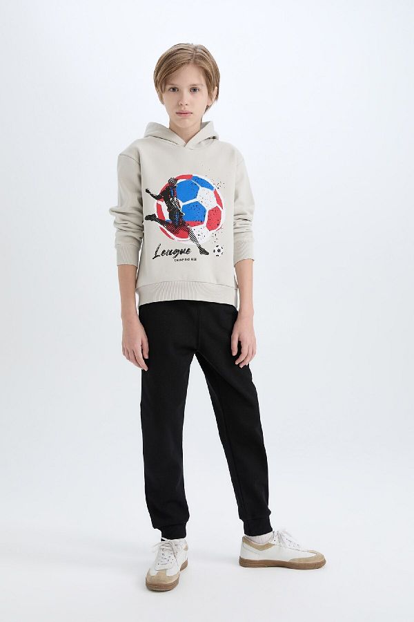 DeFacto-2-teiliges Set für Jungen – dickes, bedrucktes Sweatshirt mit Kapuze und elastische Jogginghose D6870a824cw 1
