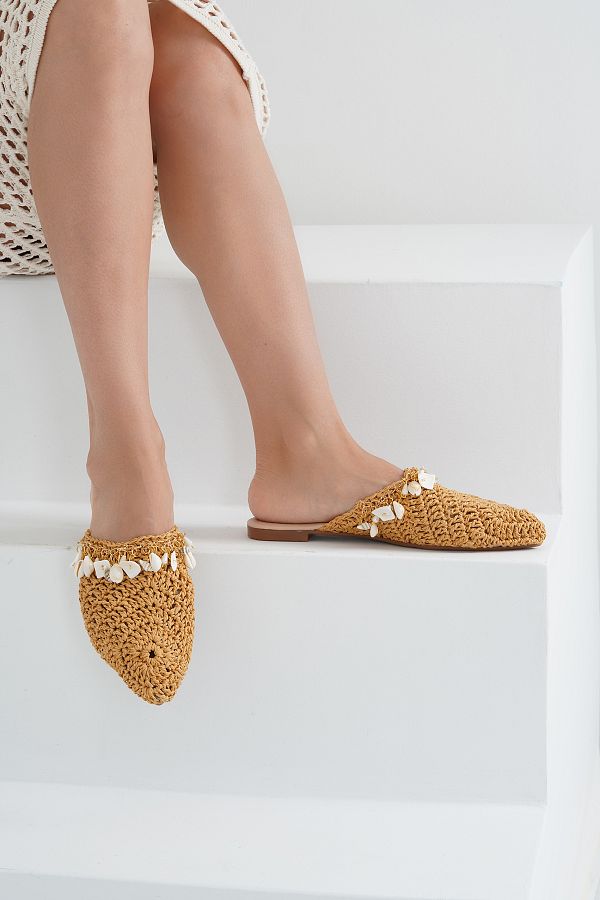 Beyond-Papuci de damă Camel Salome Straw Shell Accesorii BYNDSLM01 1