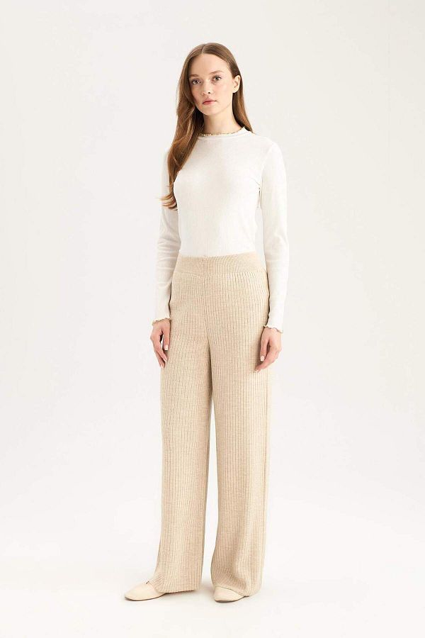 DeFacto-Tricotaj Relax Fit Pantaloni largi, cu picioare largi, de bază, drepte, cu talie elastică E2940AX24WN 1