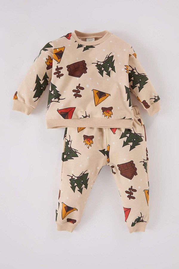 DeFacto-Baby Boy 2-Piece Set New Year Printed Crew Neck Sweatshirt with Elastic Waist Bottom D5932A524Wn 1