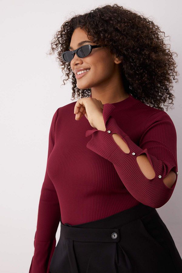 Trendyol Curve-Burgunderfarbener Rollkragenpullover, gerader Bodycone-Polyelite-Strick, große Bluse TBBAW24AF00021 1