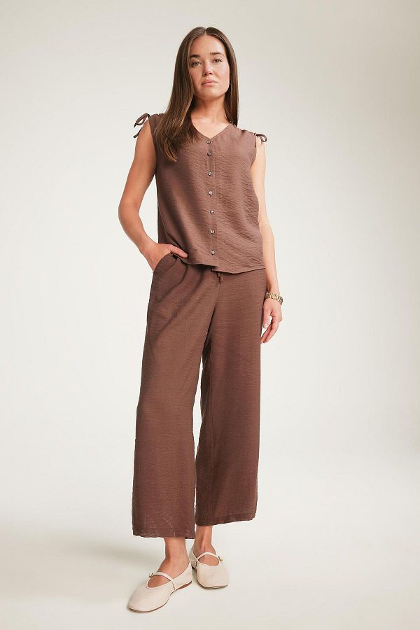 DeFacto-Hose mit normaler Passform und Taschendetail mit weitem Bein F0988AX25SM 1