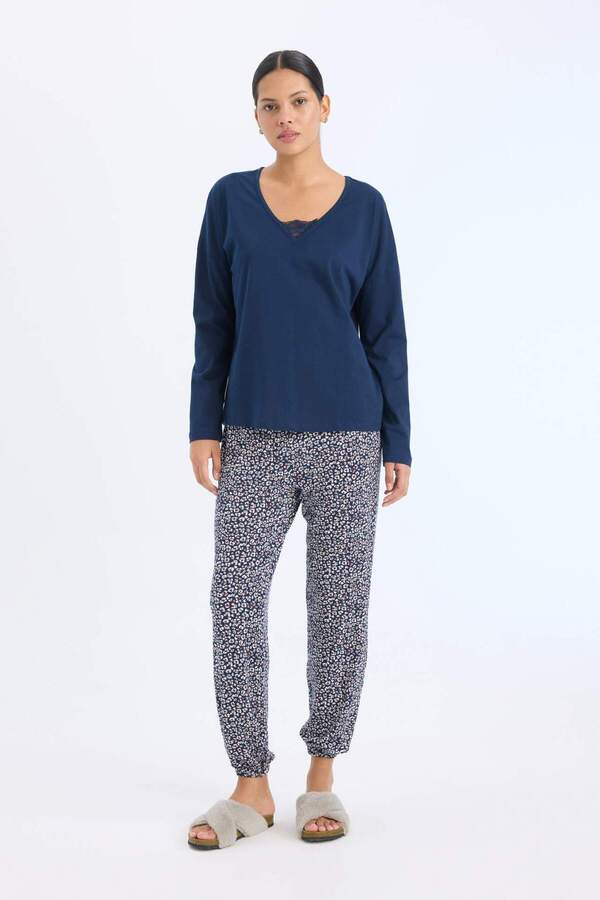 DeFacto-Sleepwear Set to Fall in Love - Long Sleeve and Pattern E2357Ax24Wn 1