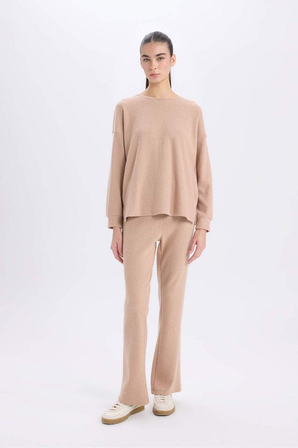 DeFacto-Set pijamale Fall in Love Regular Fit Basic Solid Top cu mâneci lungi Partea de jos cu picioare largi D2259AX24WN 1