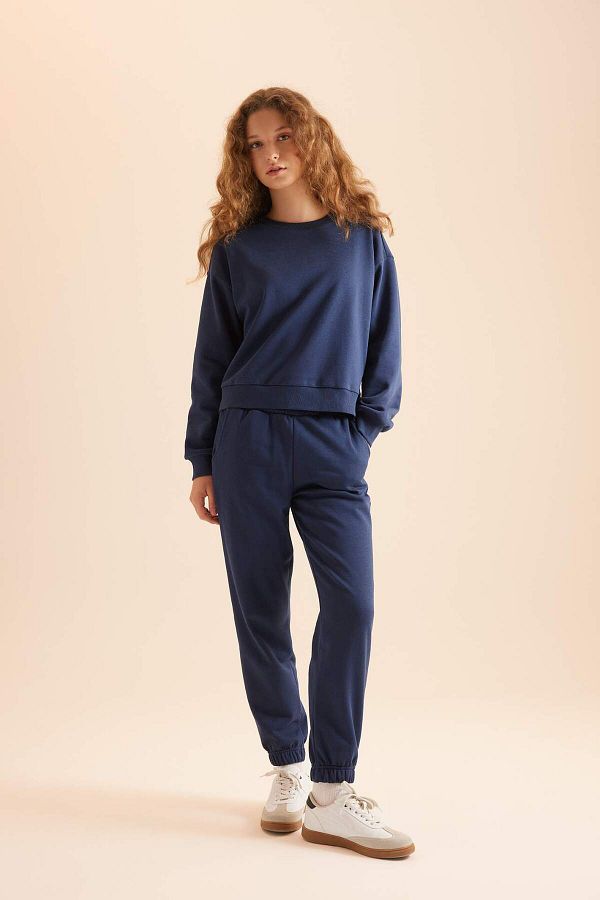 DeFacto-Regular Fit Normale Passform Basic Unifarben Innen Dickes Fleece Trainingsanzug Set D8022AXNS 1