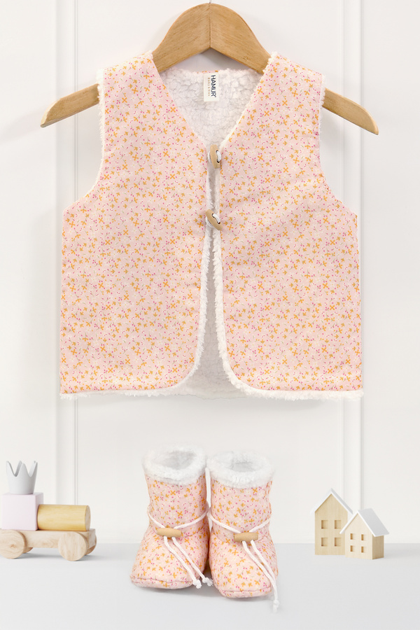 HAMUR Kız Bebek Yelek ve Patik Takımı 2 li Set Çift Taraflı Düğmeli Yenidoğan Pamuklu Koyun Tüyü Leila