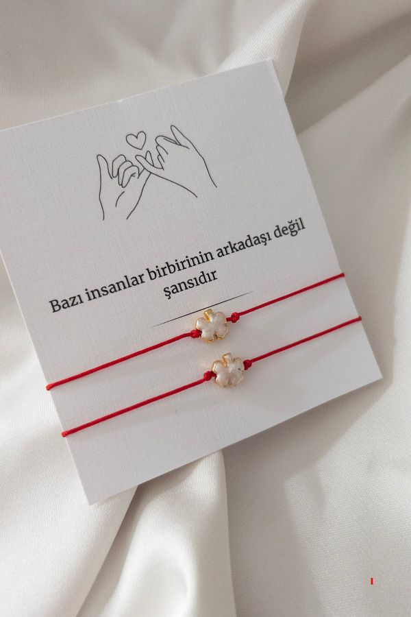 Narflake-Set of 2 Handmade Lucky Clover Bracelets – Red String Friendship Bracelets 1