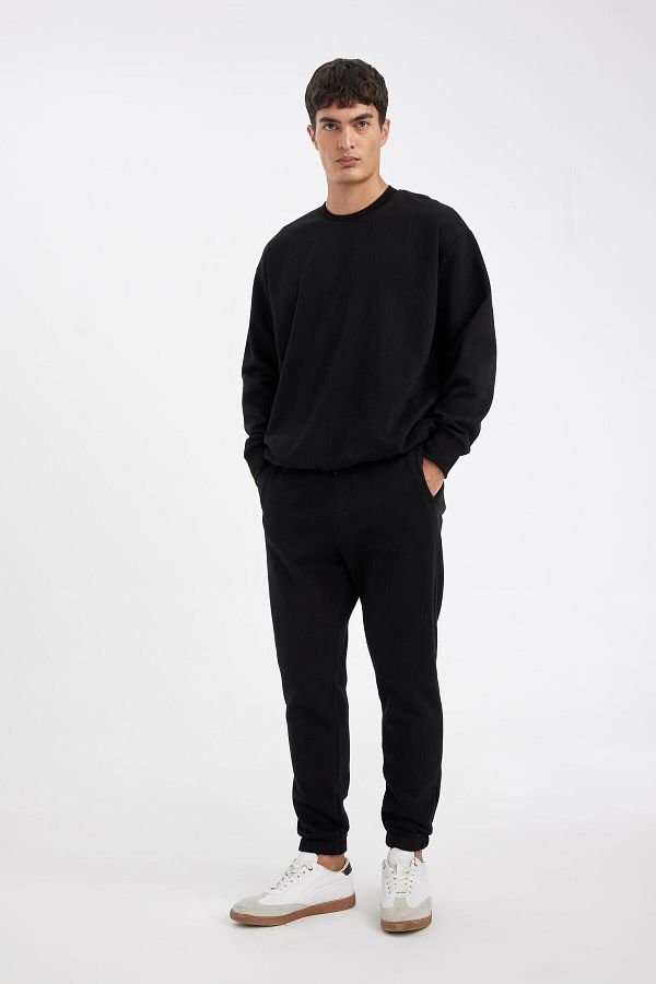 DeFacto-Jogger-Jogginghose, Standard-Passform, Basic, einfarbig, Taille, Schnürung, elastische Beinzwickel mit Taschen A6468AX24AU 1