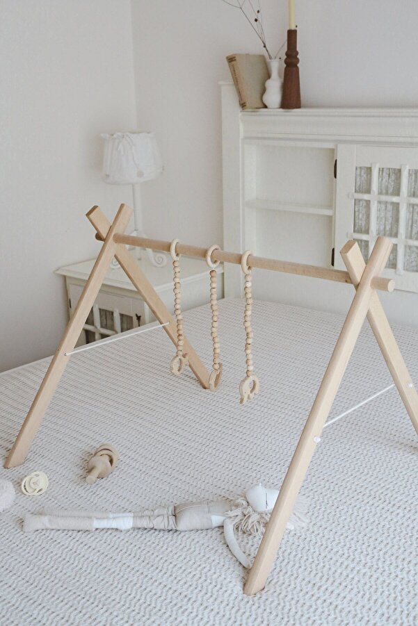 DERY BABY Ahşap Bebek Oyun Alanı (baby gym-aktivite merkezi)(ahşap oyuncaklar MİCKEY EMZİK askısı dahildir)