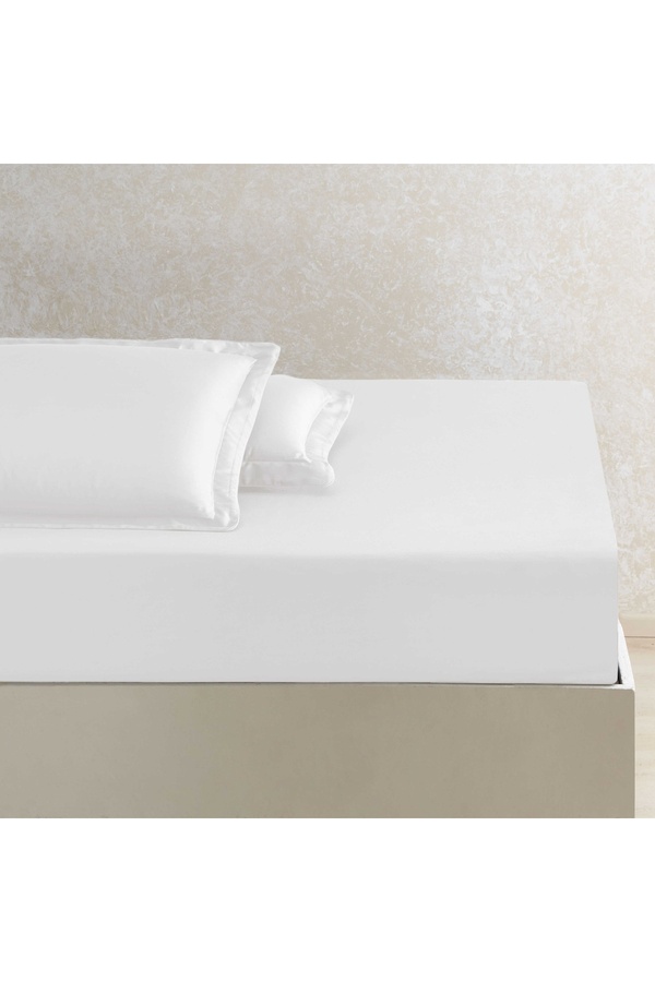 Linens-X تينسيل ™   ملاءة سرير كينج من الليوسل باللون الأبيض 1