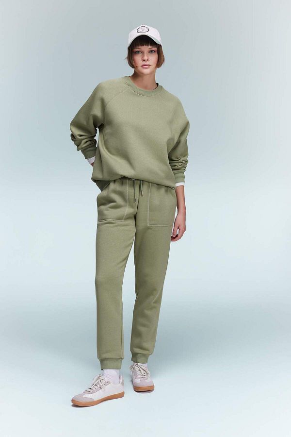 DeFacto-Pantaloni de sport de iarnă Jogger Regular Fit Basic Solid Talie elastică cu șireturi cu buzunar V2699AZ23WN 1