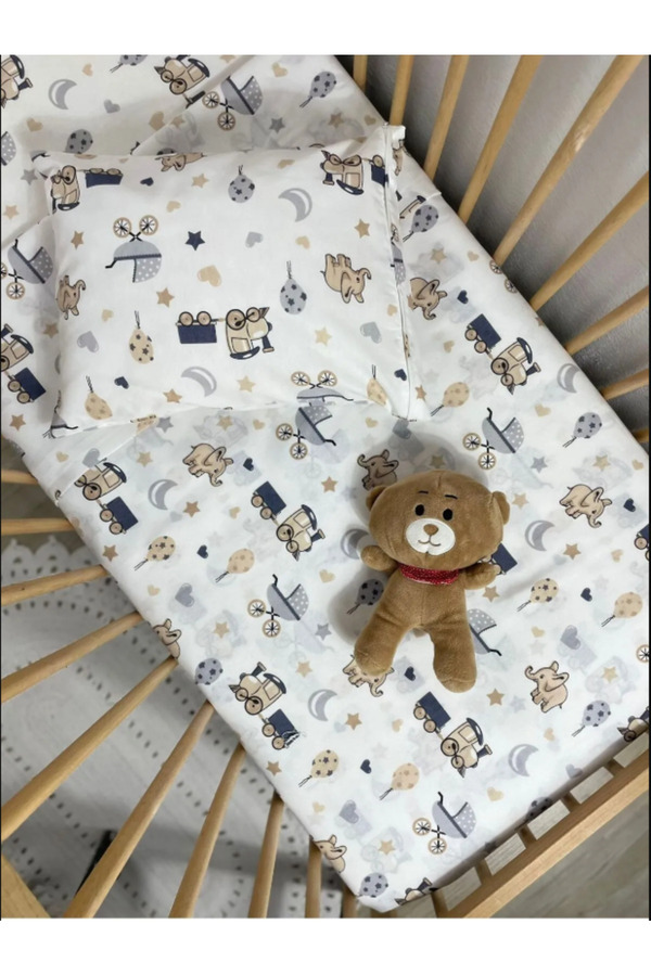 Ozz Baby Tren Temalı,Fermuarlı,%30 Polyemid, %70 Pamuk , 80x120 Park Beşik &Anne Yanı Nevresim Takımı
